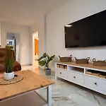 Good Vibes Siam View Appartement *