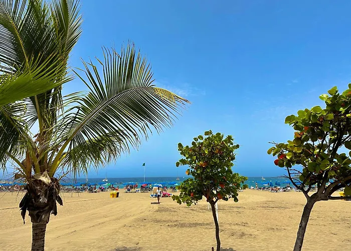 Good Vibes Siam View 公寓 阿德耶